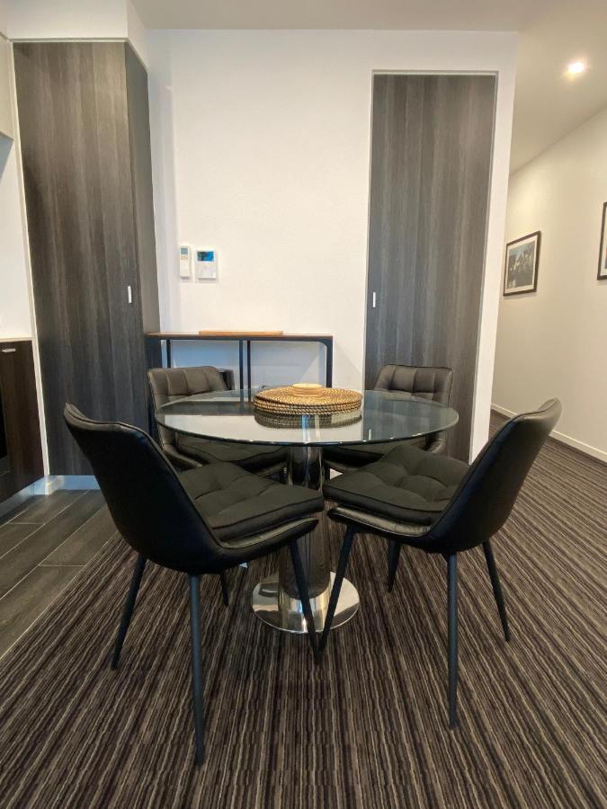 מלבורן Modern Quiet 1 & 2 Bed Apt Opposite Albert Park מראה חיצוני תמונה