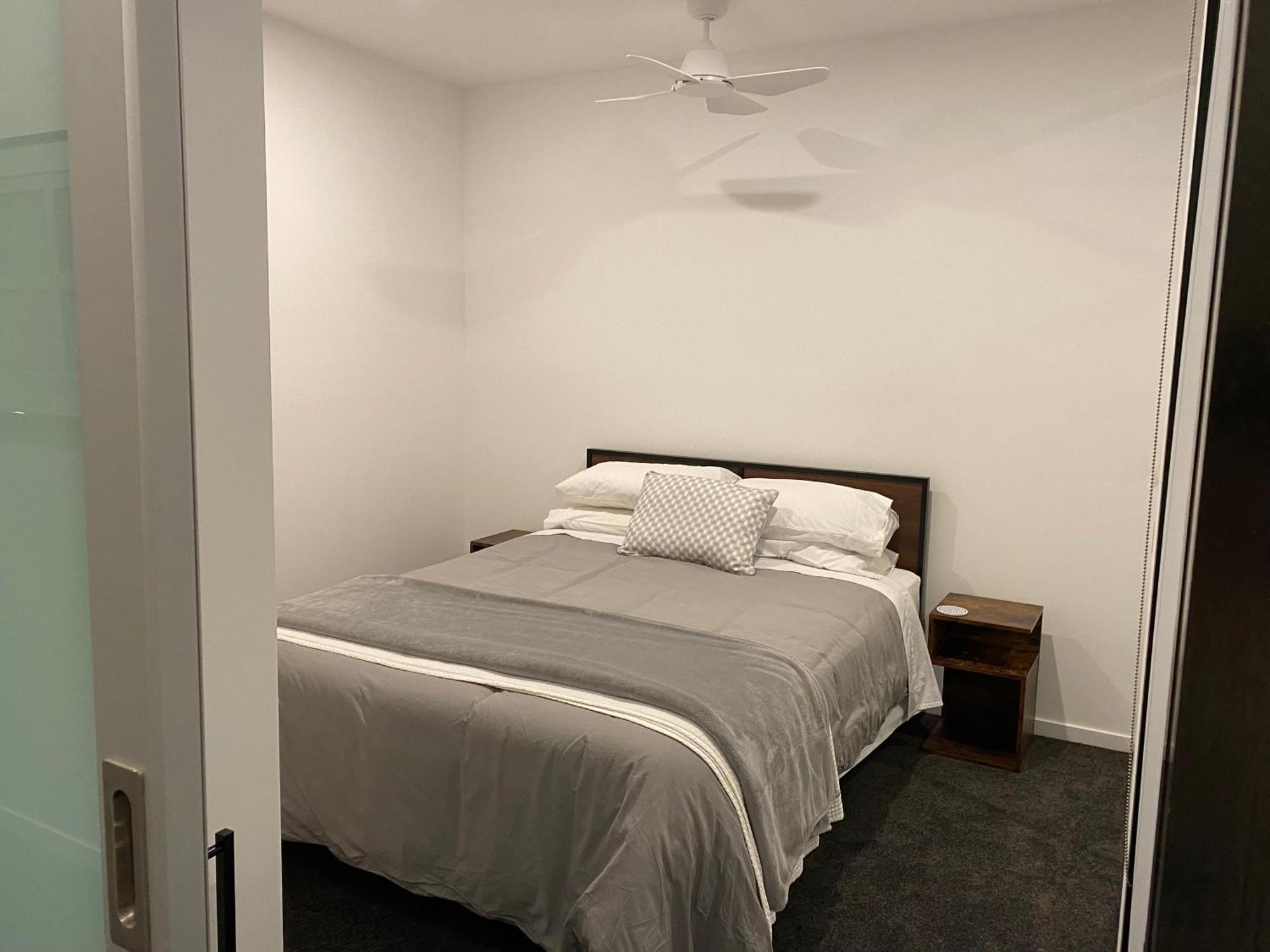 מלבורן Modern Quiet 1 & 2 Bed Apt Opposite Albert Park מראה חיצוני תמונה
