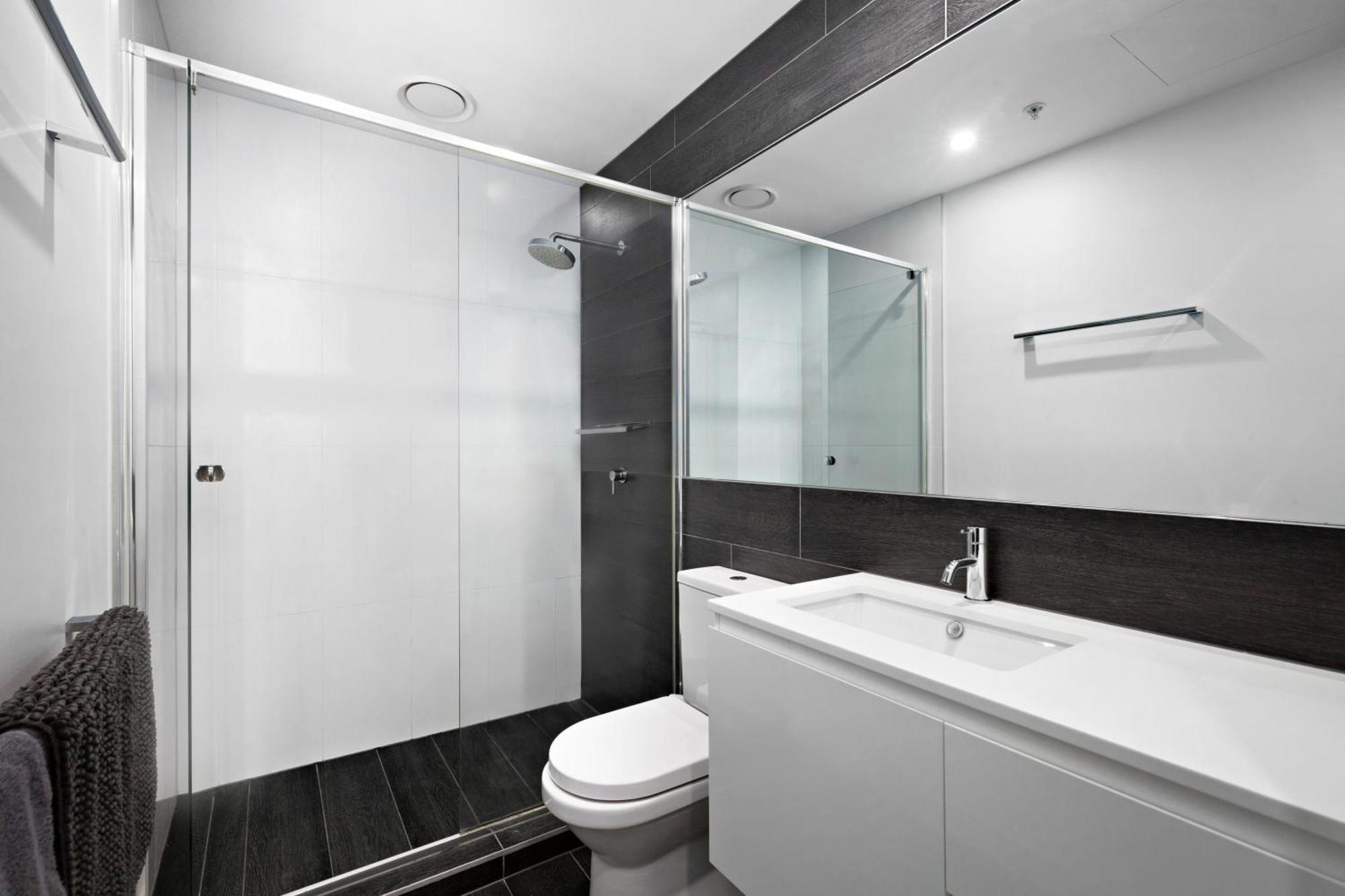 מלבורן Modern Quiet 1 & 2 Bed Apt Opposite Albert Park מראה חיצוני תמונה